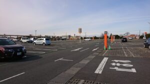 イオンレイクタウンMori H駐車場