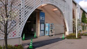 レイクタウンアウトレット出入口R2