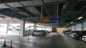 イオンレイクタウン駐車場案内看板